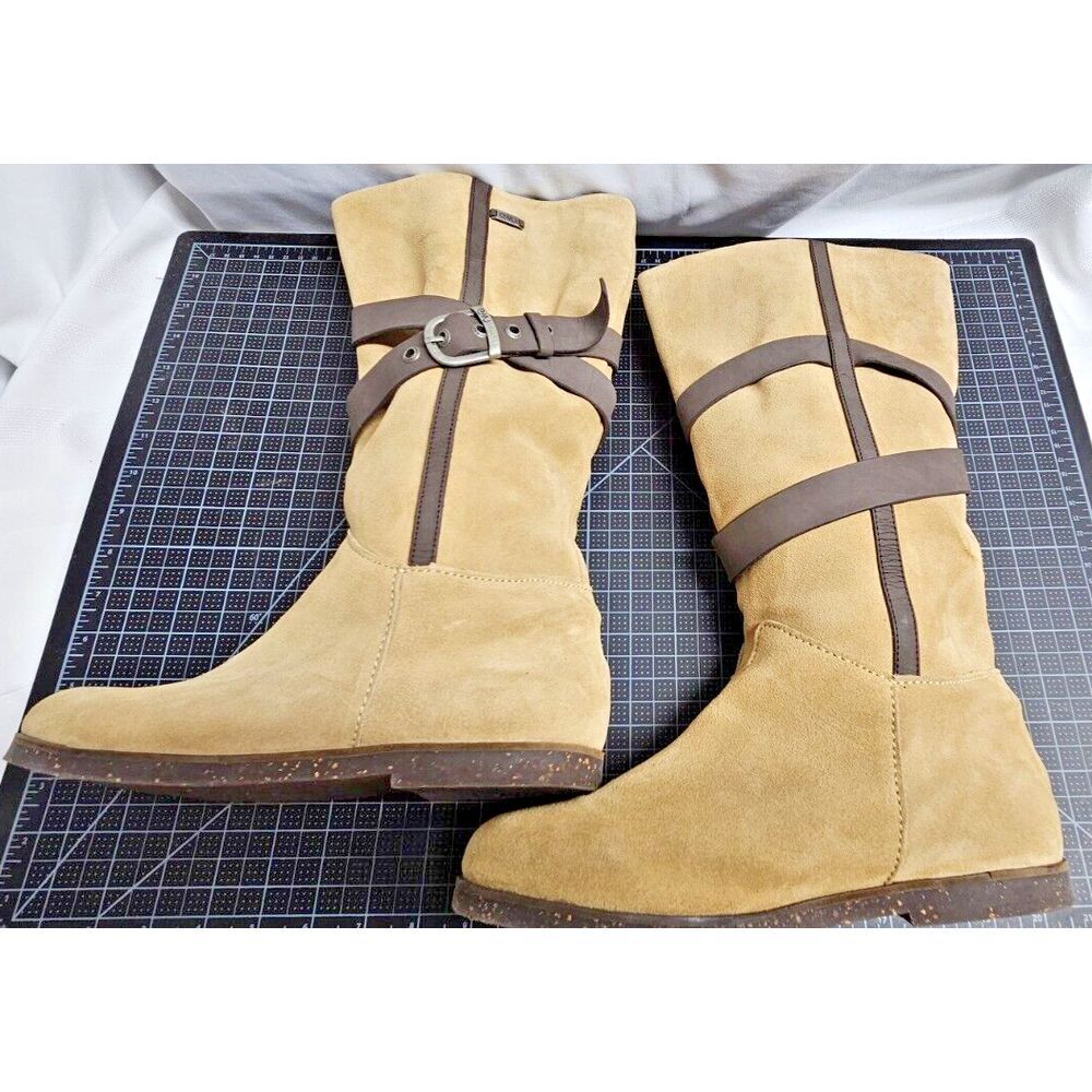 EMU Australia women Aurora shearling boots sheepskin lining suede upper woman 8M